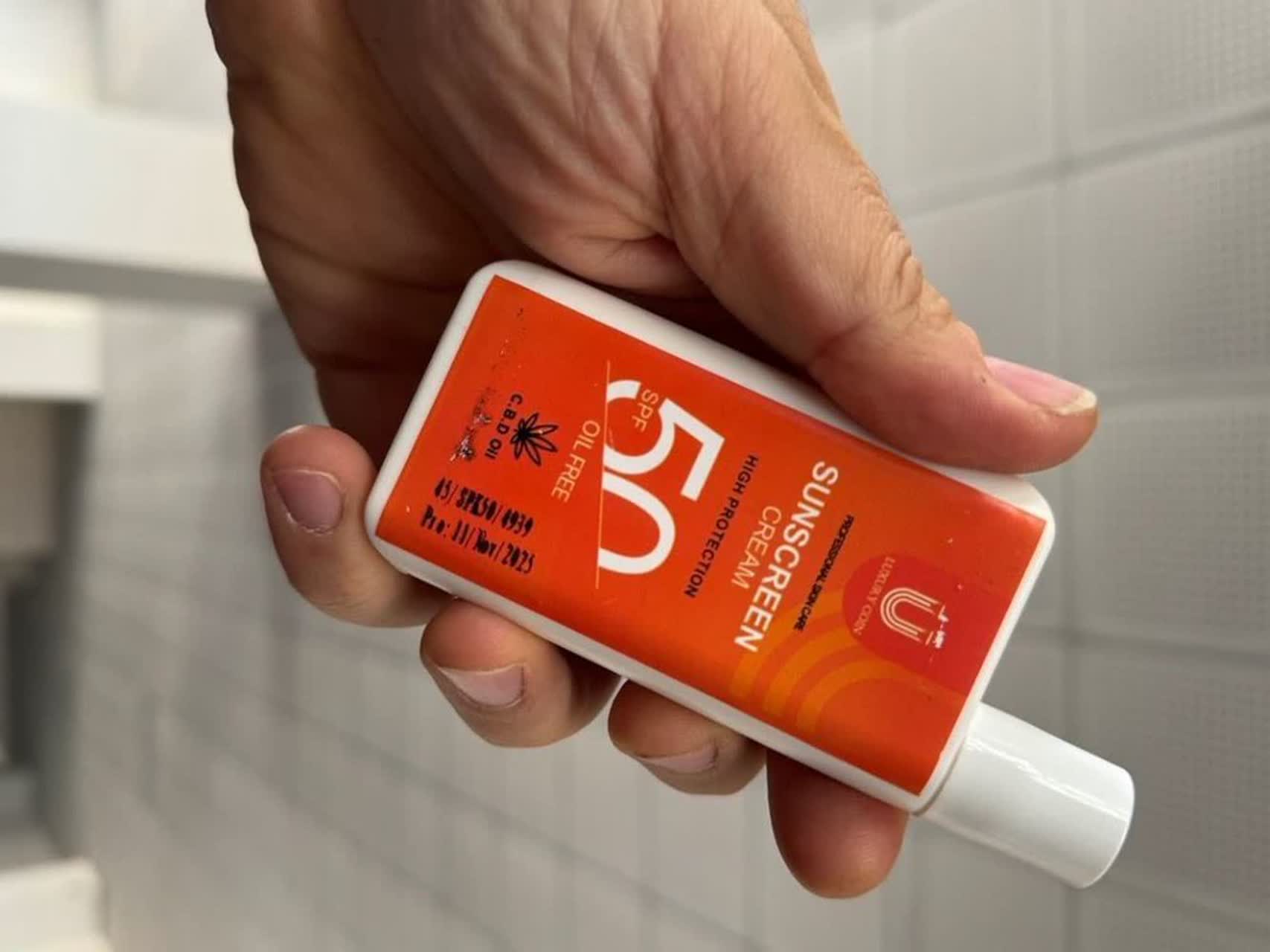 ضد آفتاب جیبی لاکچری کوین SPF50 50 میل